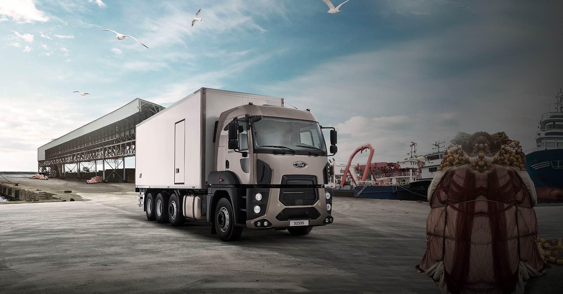 Ford Cargo 3233S HR