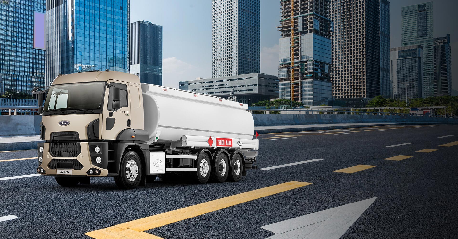 Ford Cargo 3242S HR