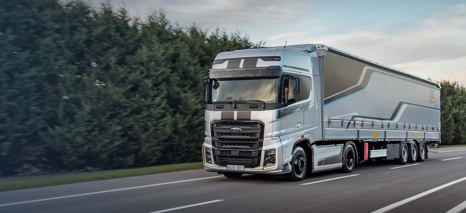 Ford Cargo Blackline